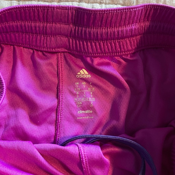 2 pairs of Adidas shorts small - Picture 8 of 8